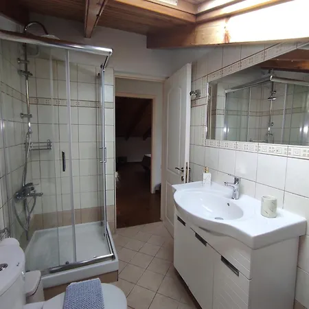 Marios Family House 2 Appartement *
