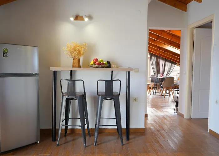 Apartamento Marios Family House 2 *