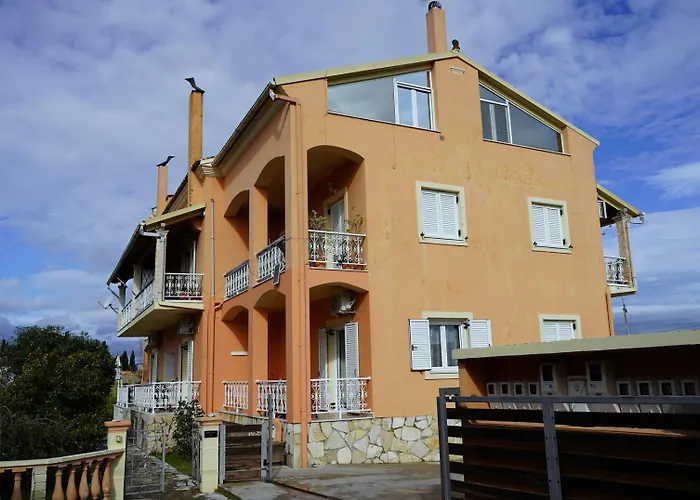 Marios Family House 2 *