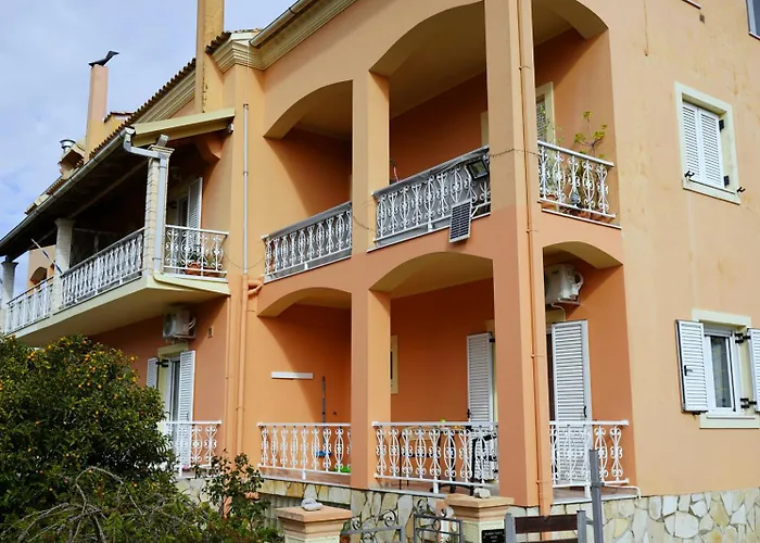 Apartamento Marios Family House 2 *